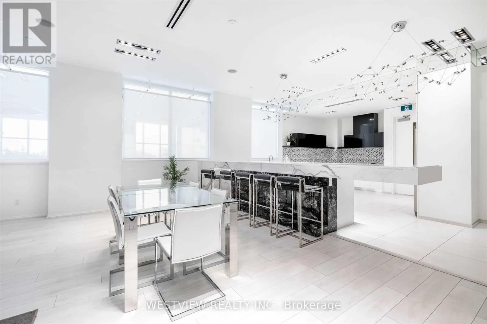 1409 - 110 MARINE PARADE DRIVE
