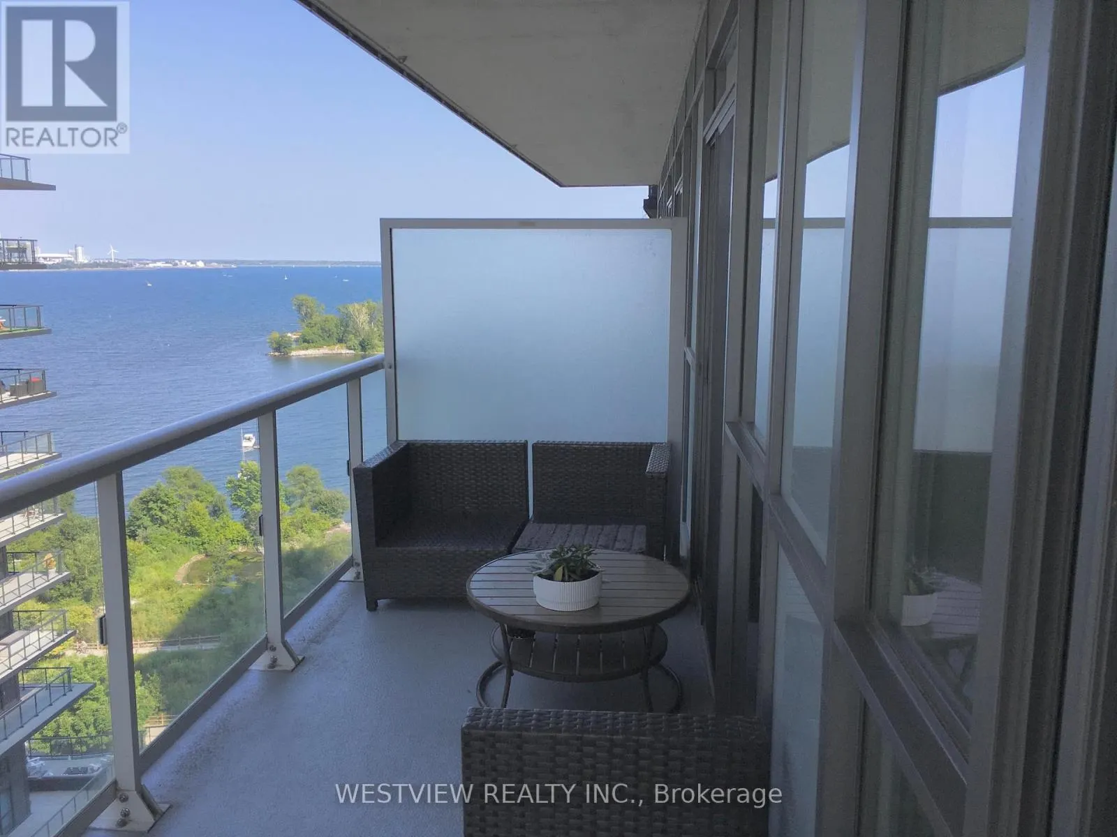 1409 - 110 MARINE PARADE DRIVE