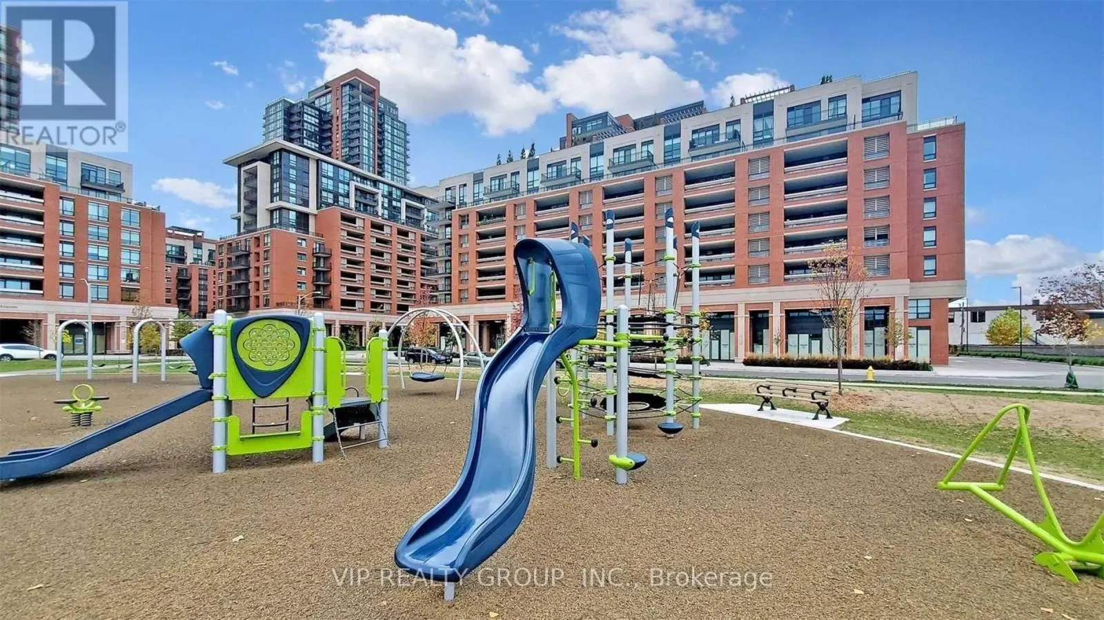 805 - 3091 DUFFERIN STREET