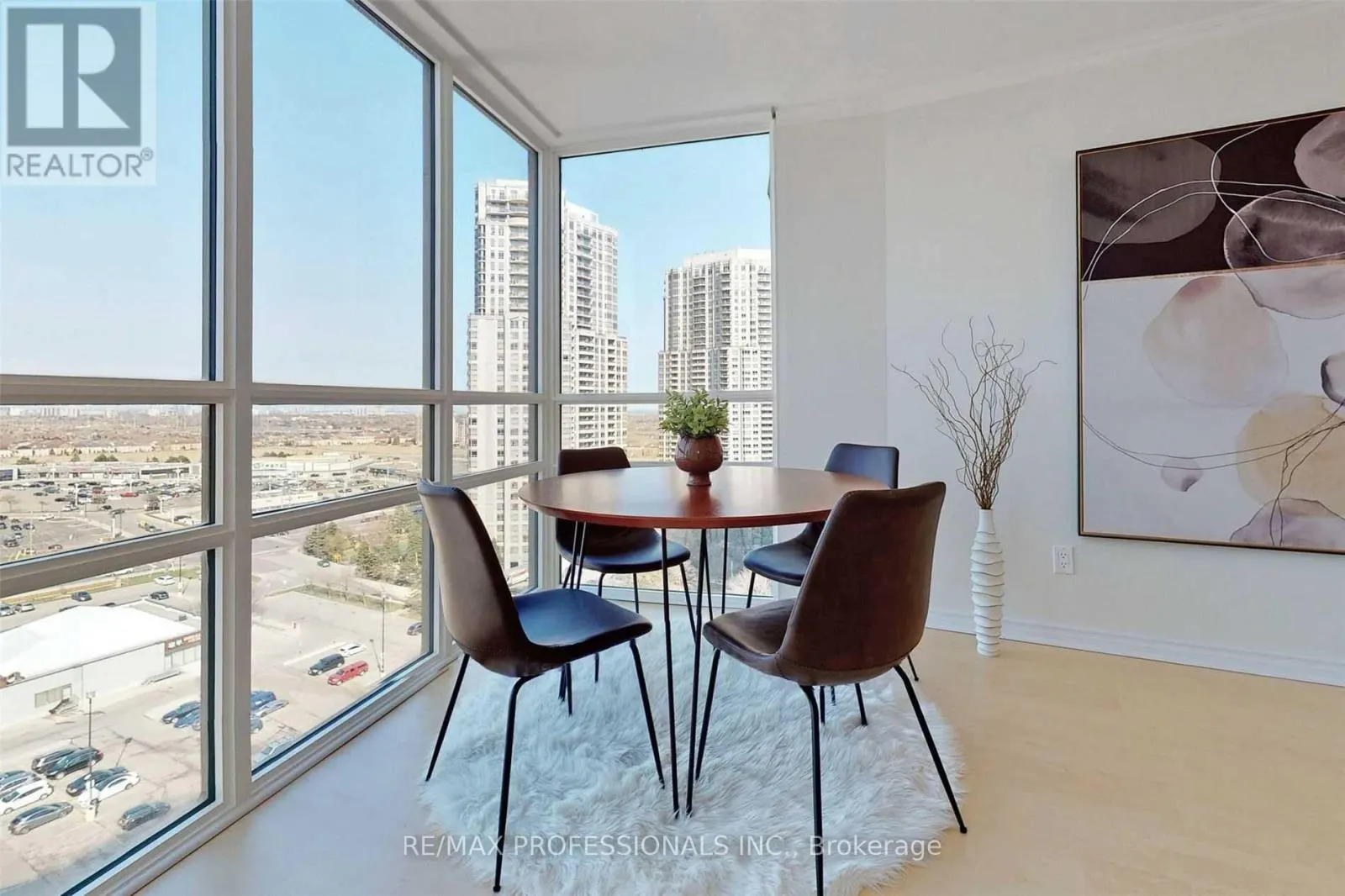 1604 - 50 EGLINTON AVENUE