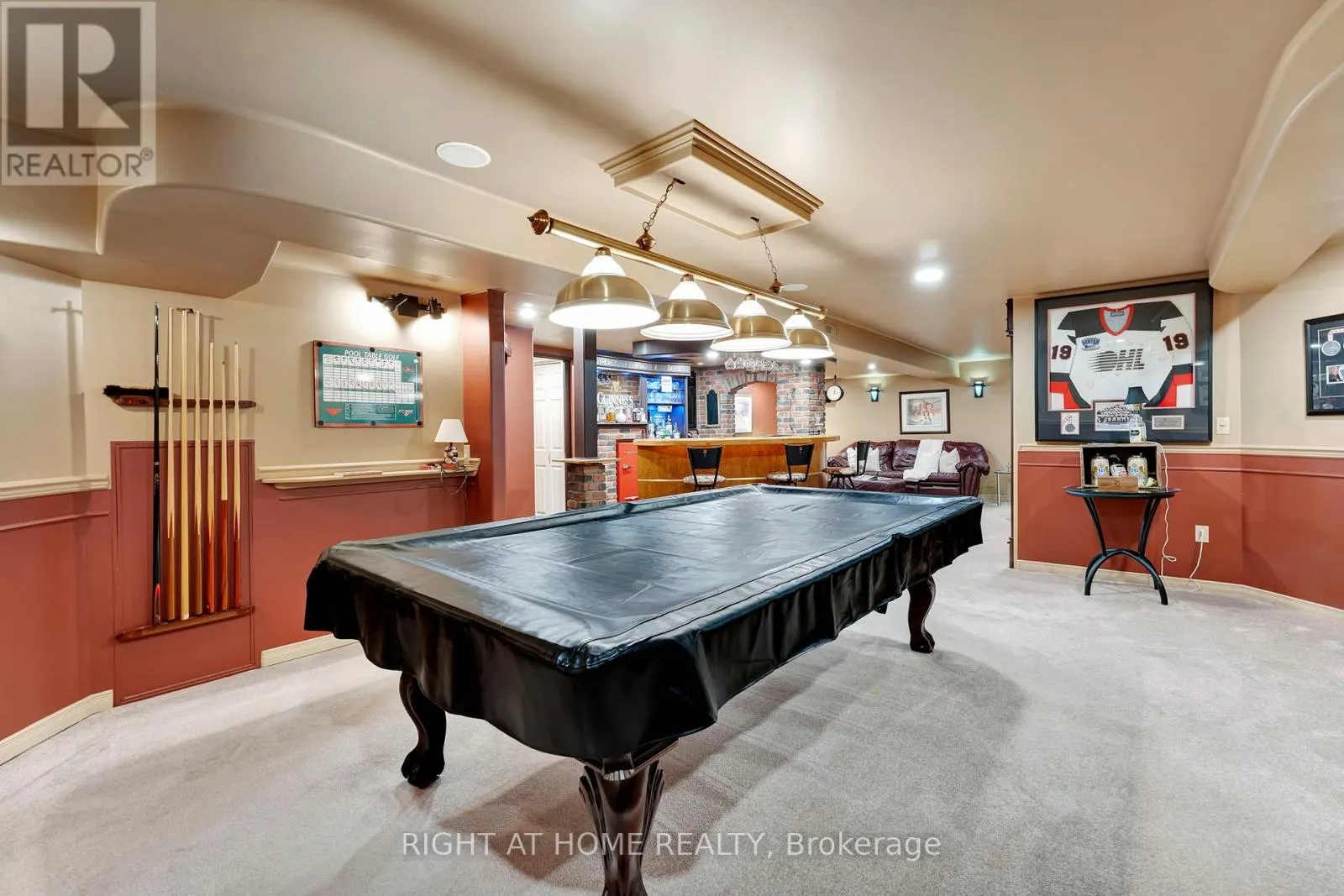 1511 RAVENSMOOR CRESCENT