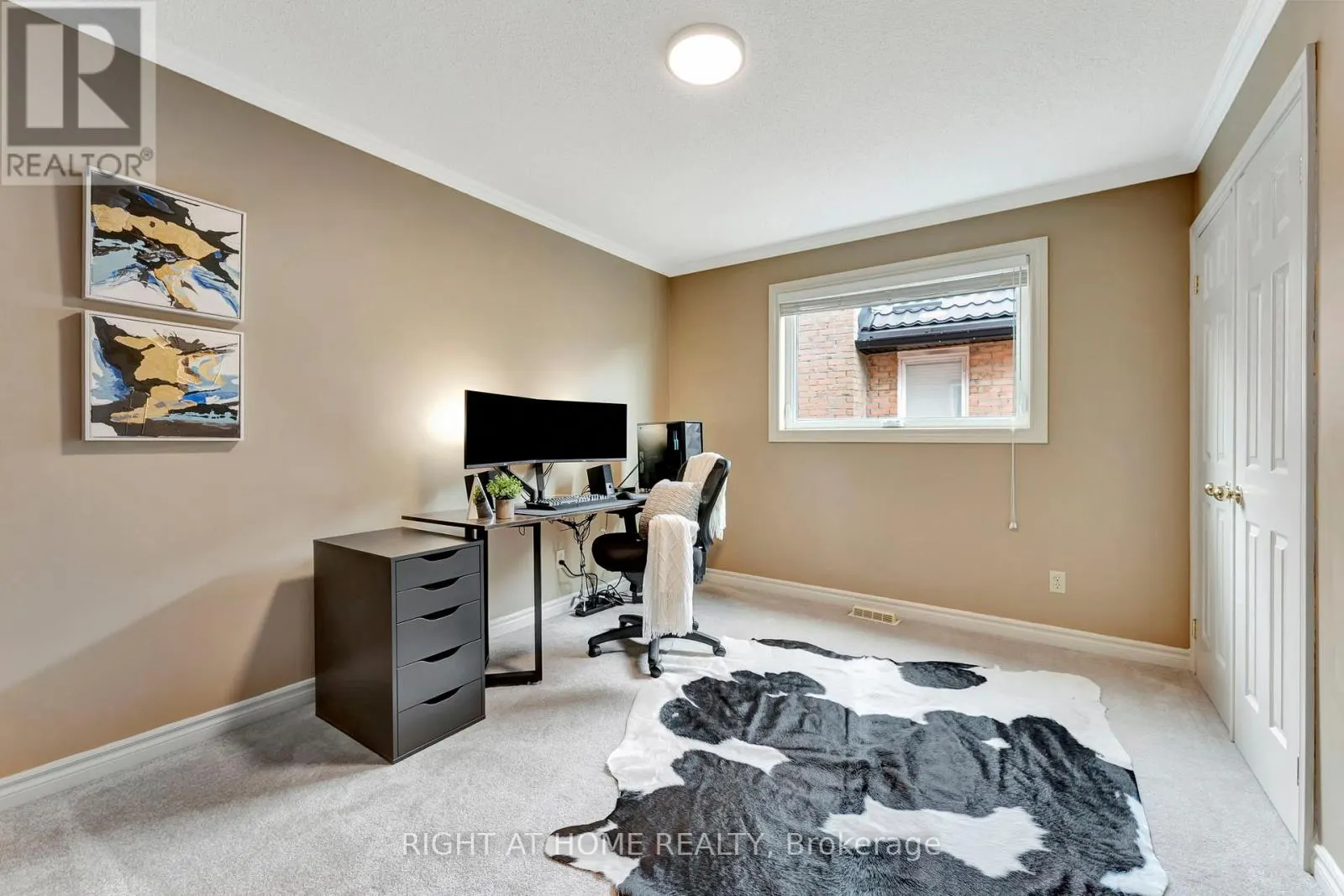 1511 RAVENSMOOR CRESCENT