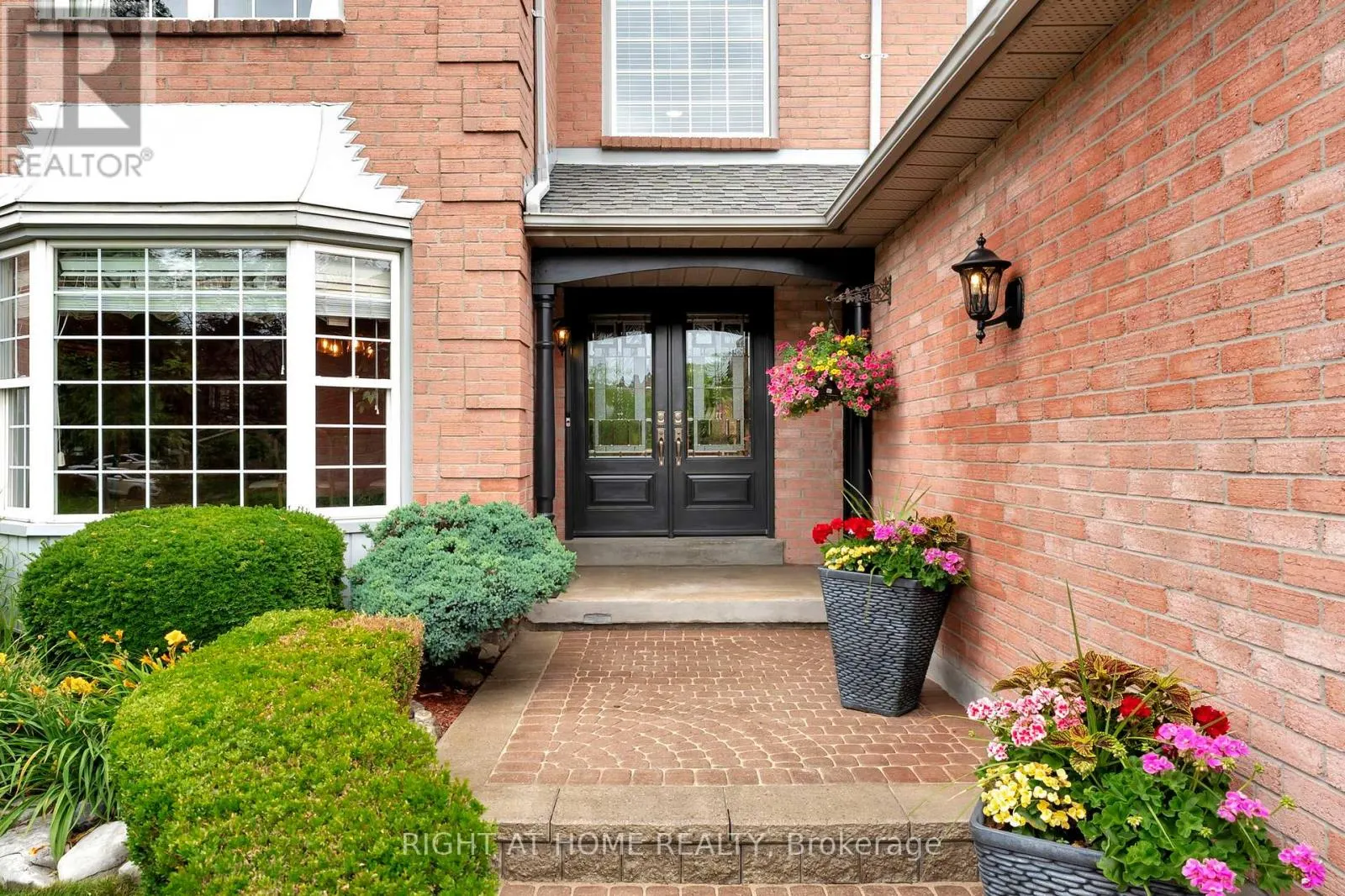 1511 RAVENSMOOR CRESCENT