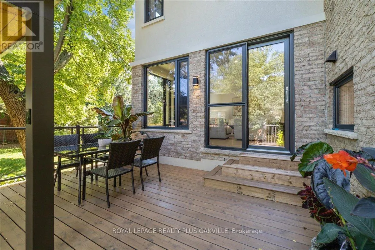 3571 SWIRLINGLEAVES CRESCENT