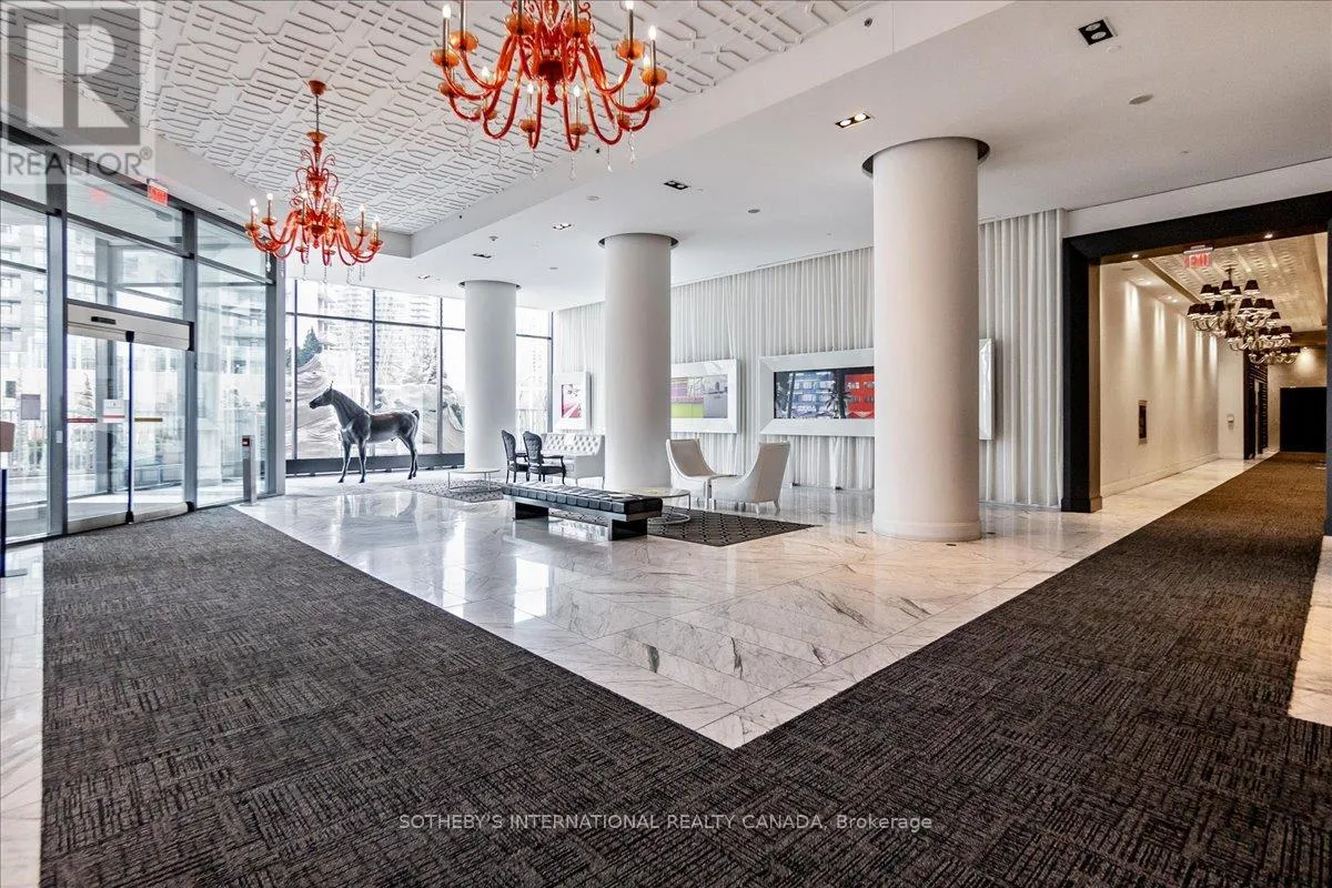 915 - 90 PARK LAWN ROAD