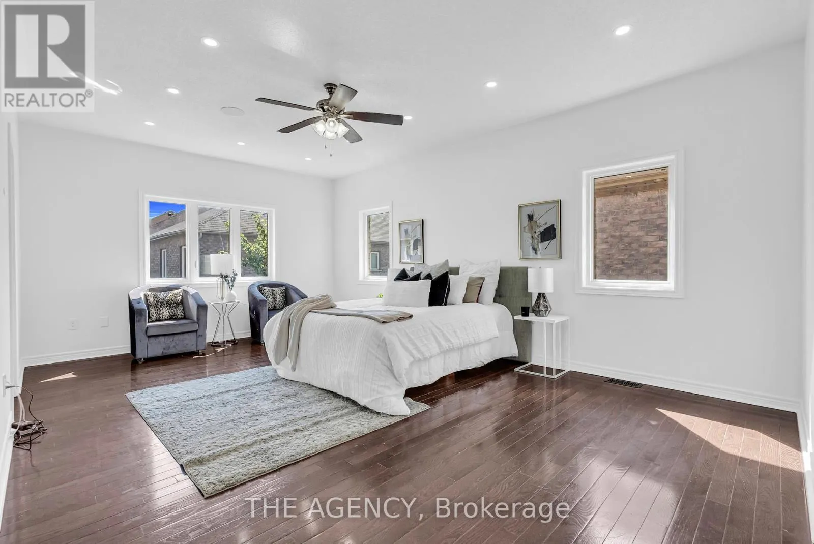 13 WATERWIDE CRESCENT
