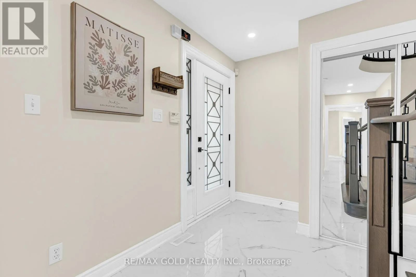 2901 GARDENVIEW CRESCENT