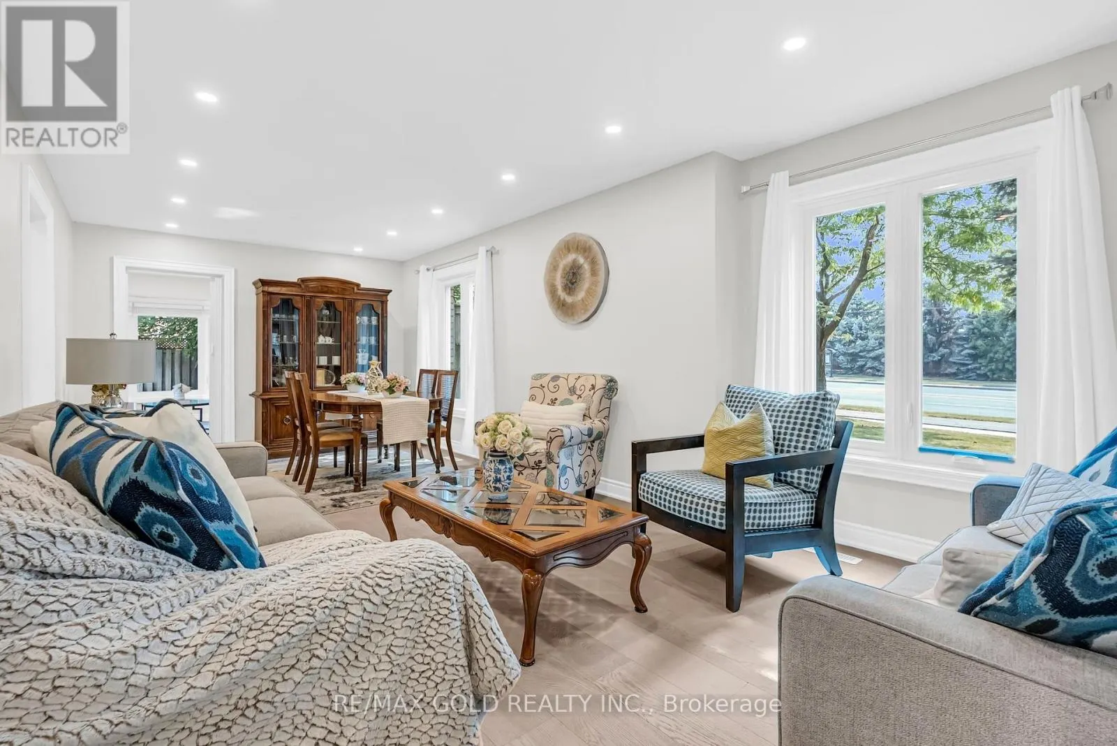2901 GARDENVIEW CRESCENT