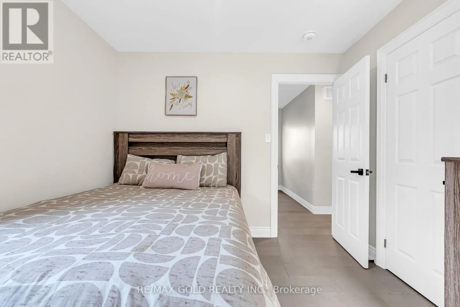 2901 GARDENVIEW CRESCENT