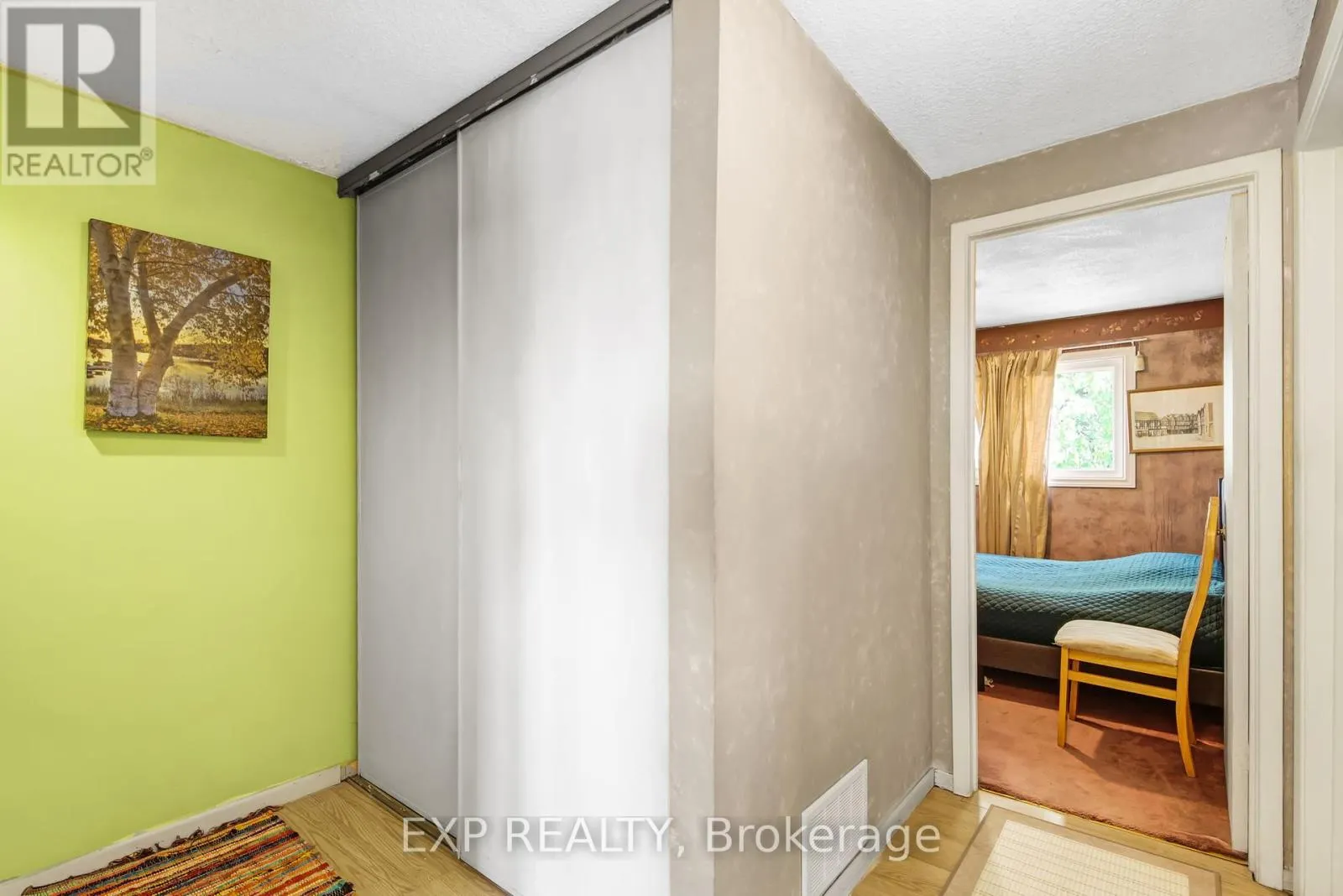 89 KINGSWOOD DRIVE