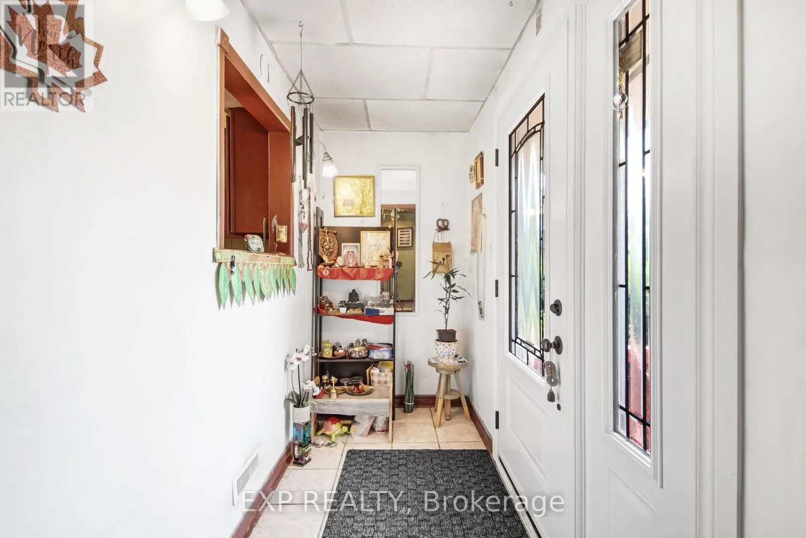 89 KINGSWOOD DRIVE