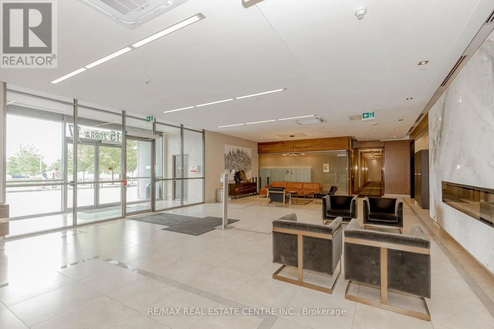 506 - 15 ZORRA STREET