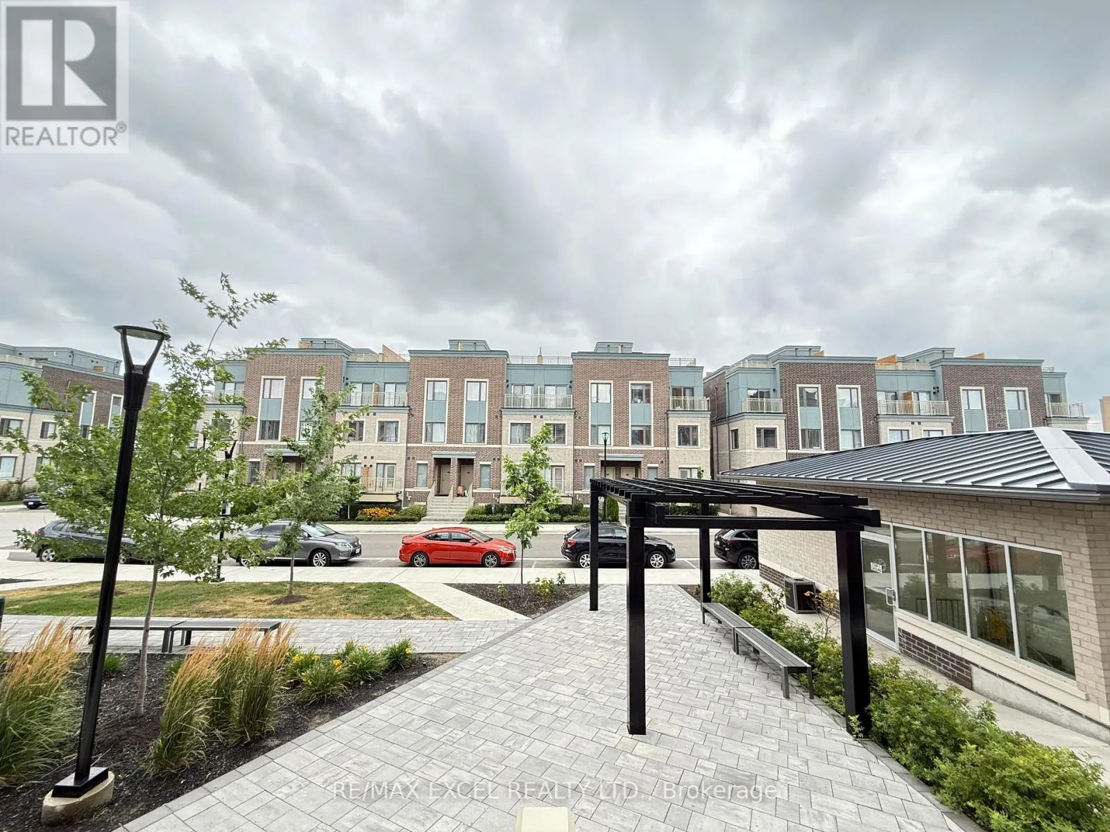 24 - 15 WILLIAM JACKSON WAY