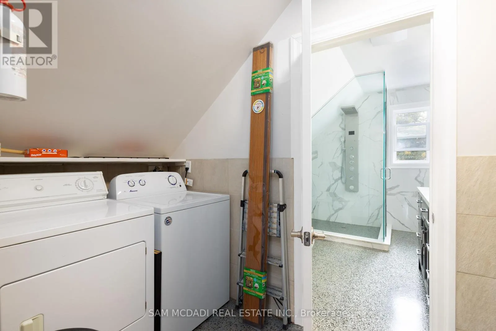 APT B - 14011 TRAFALGAR ROAD