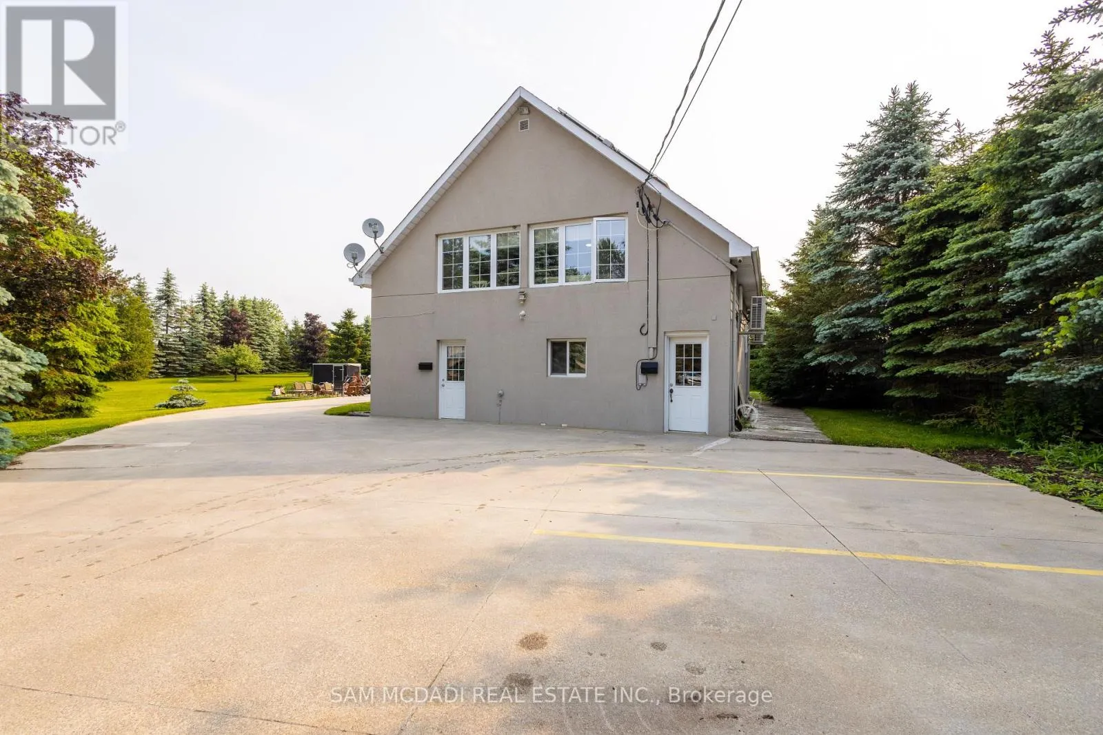APT B - 14011 TRAFALGAR ROAD