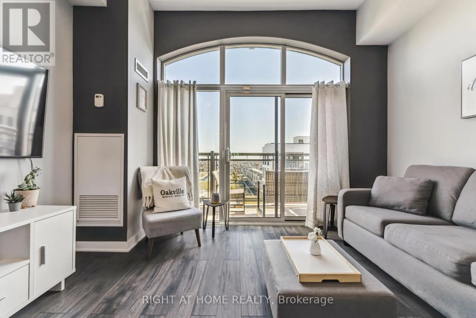 815 - 2486 OLD BRONTE ROAD
