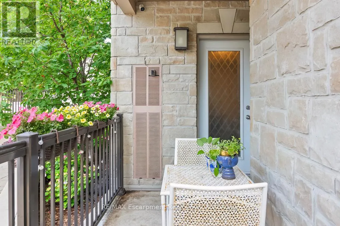 101 - 70 STEWART STREET, #101