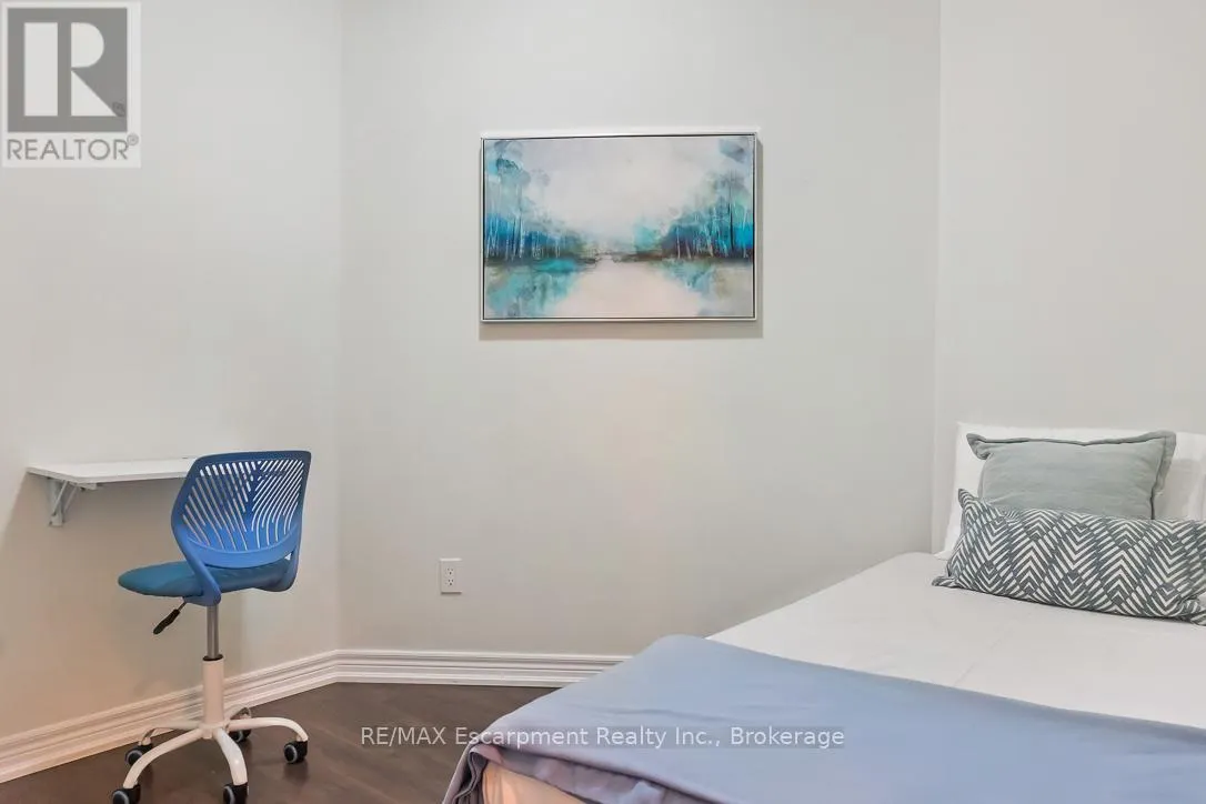 101 - 70 STEWART STREET, #101