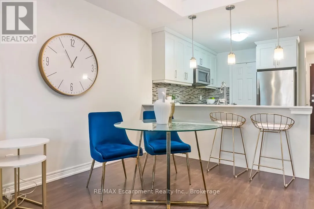 101 - 70 STEWART STREET, #101