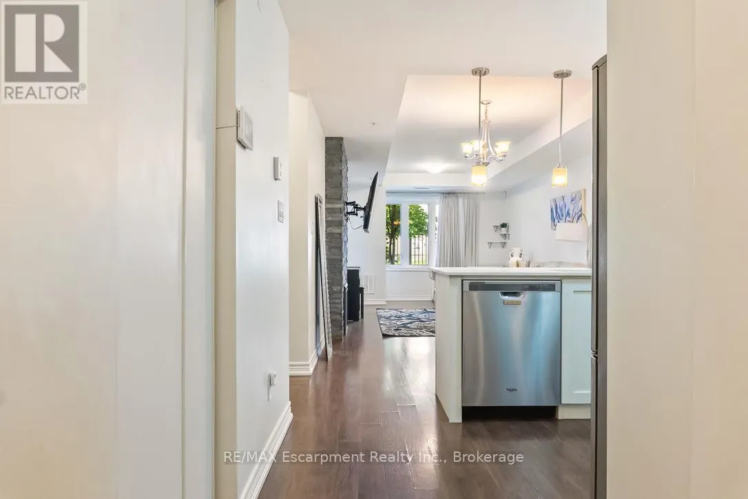 101 - 70 STEWART STREET, #101