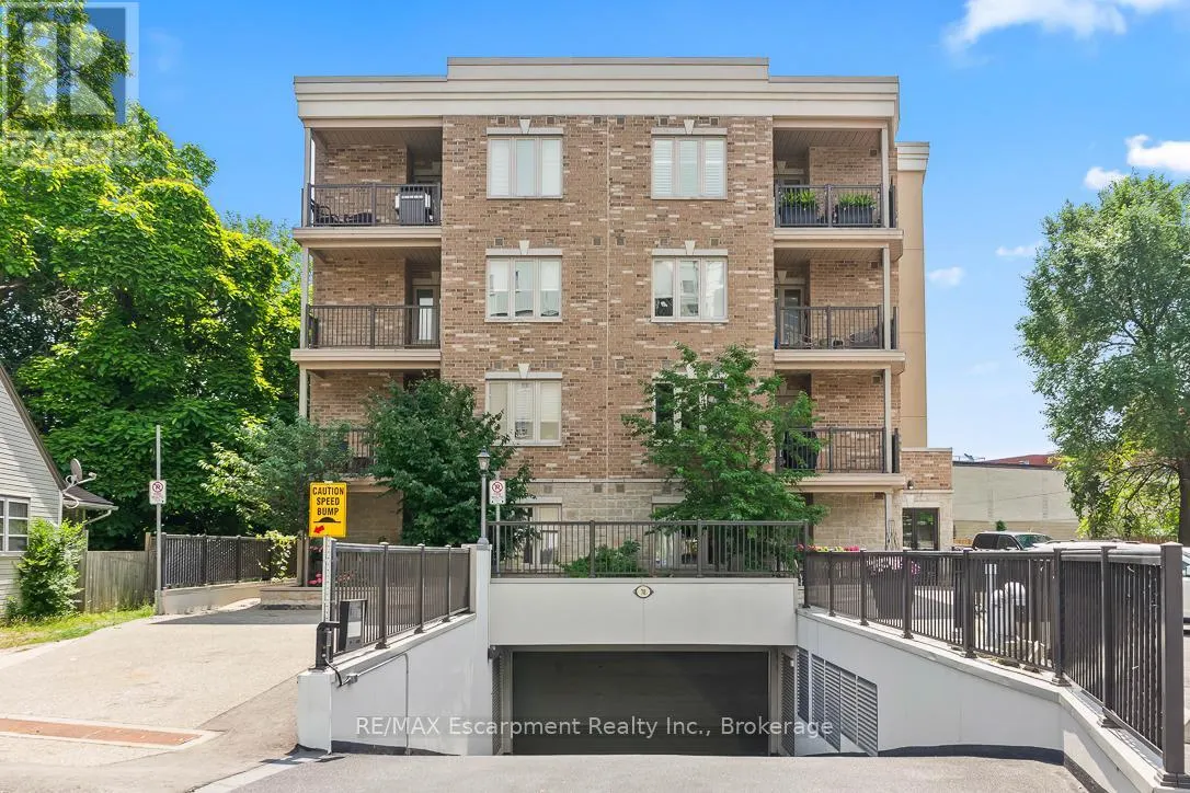 101 - 70 STEWART STREET, #101