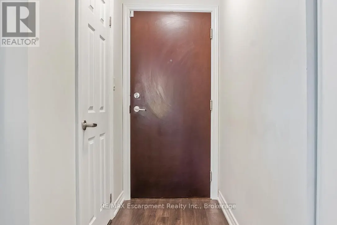 101 - 70 STEWART STREET, #101