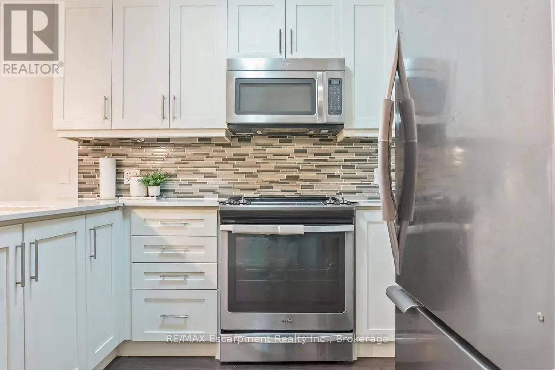 101 - 70 STEWART STREET, #101