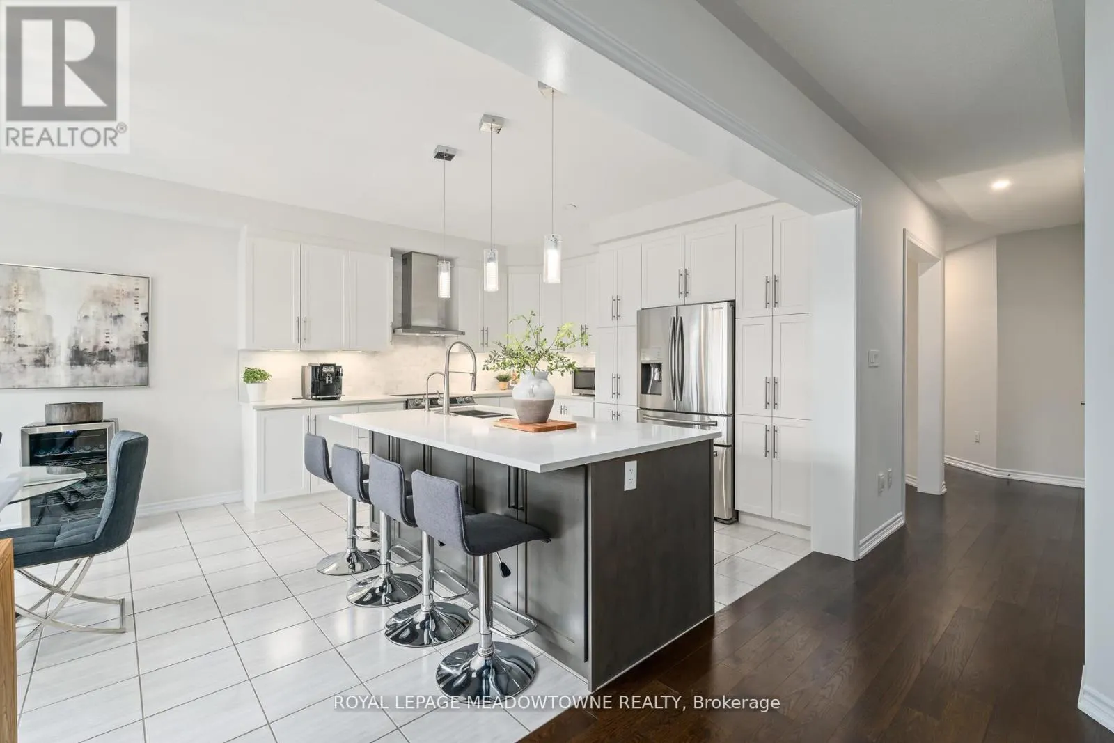 121 UPPER CANADA COURT