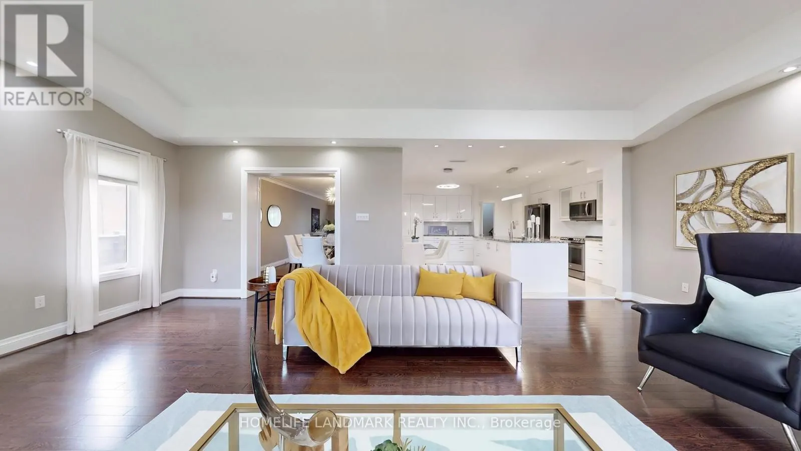 12 CAROUSEL COURT