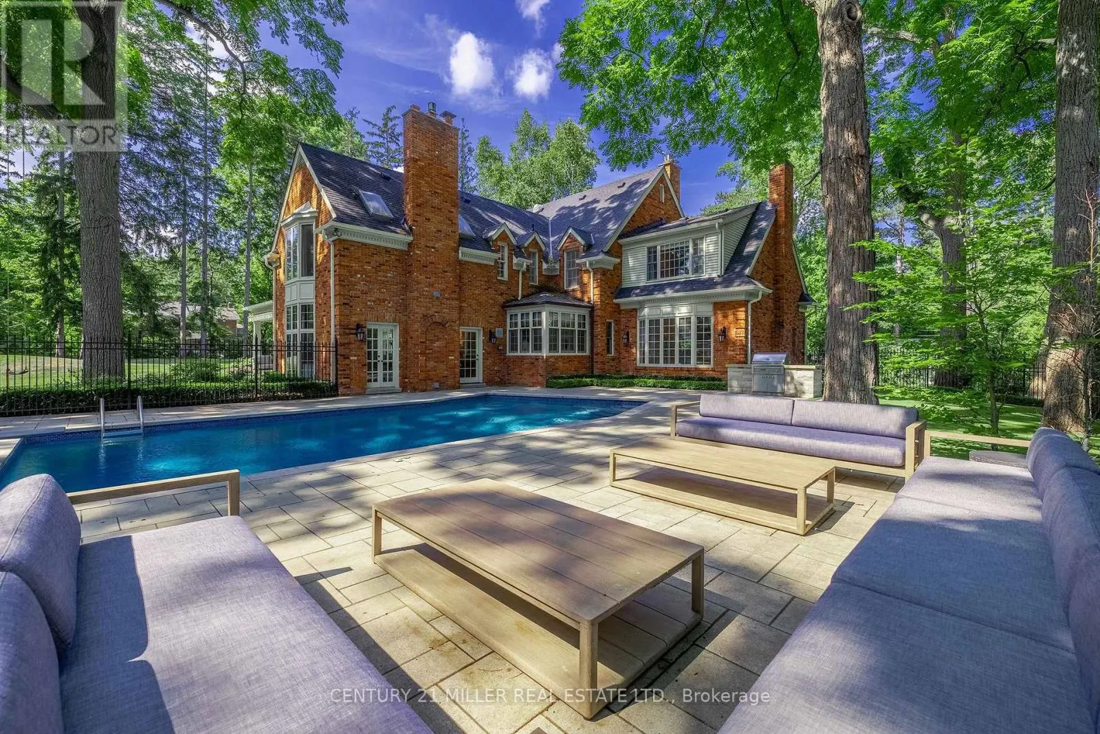 140 CHARTWELL ROAD