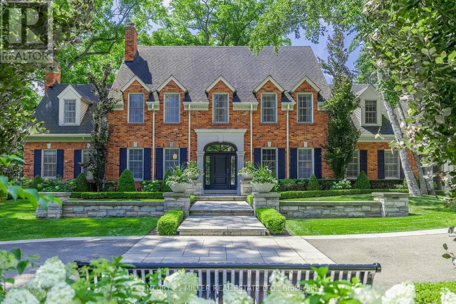 140 CHARTWELL ROAD