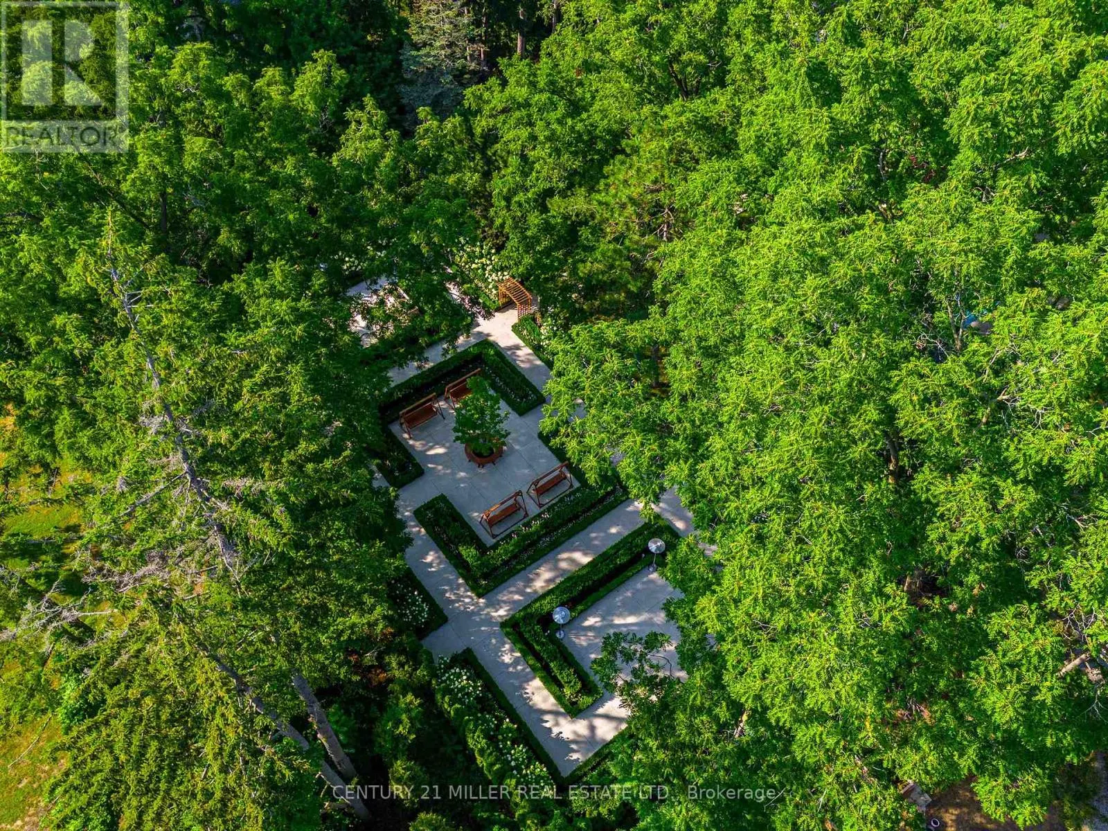 140 CHARTWELL ROAD