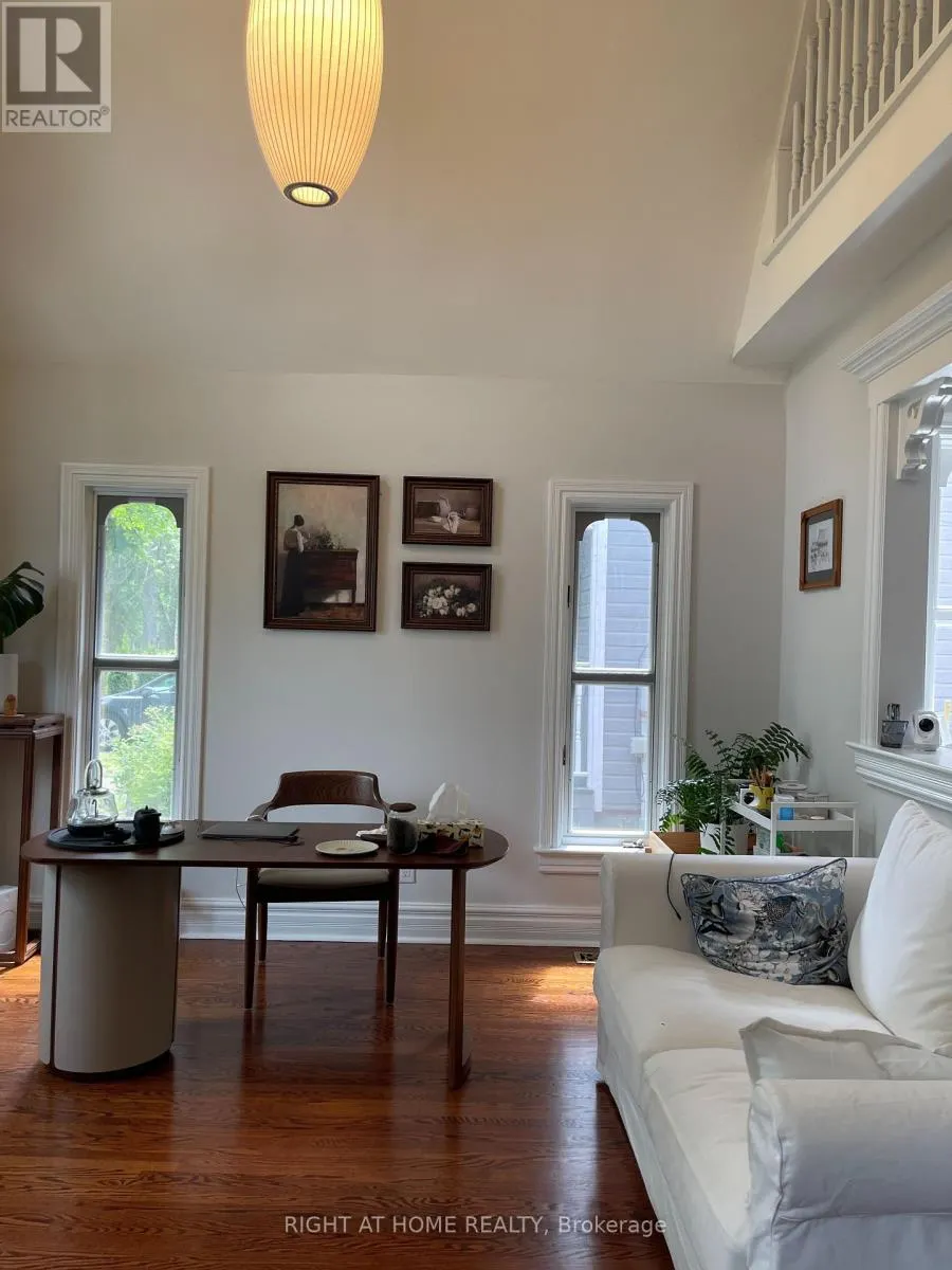 435 MAPLE AVENUE