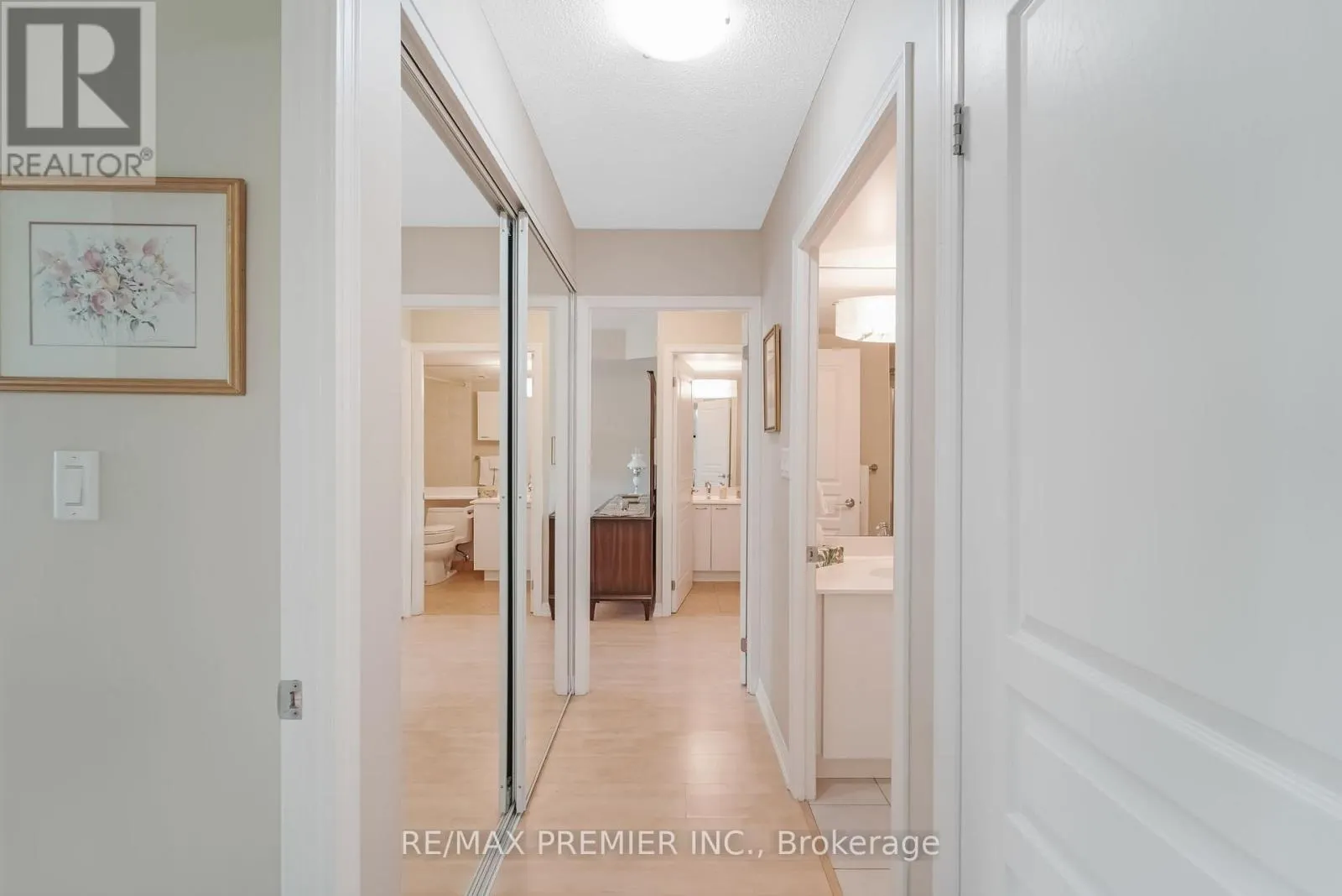 1403 ROYAL YORK ROAD