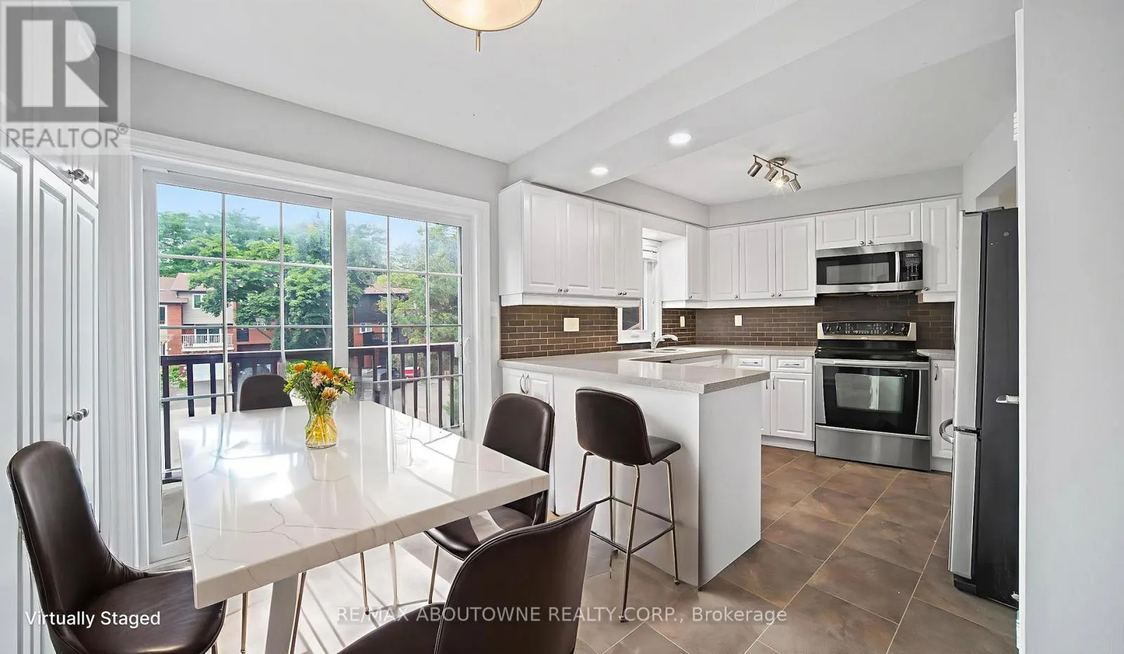 1228 CORNERBROOK PLACE