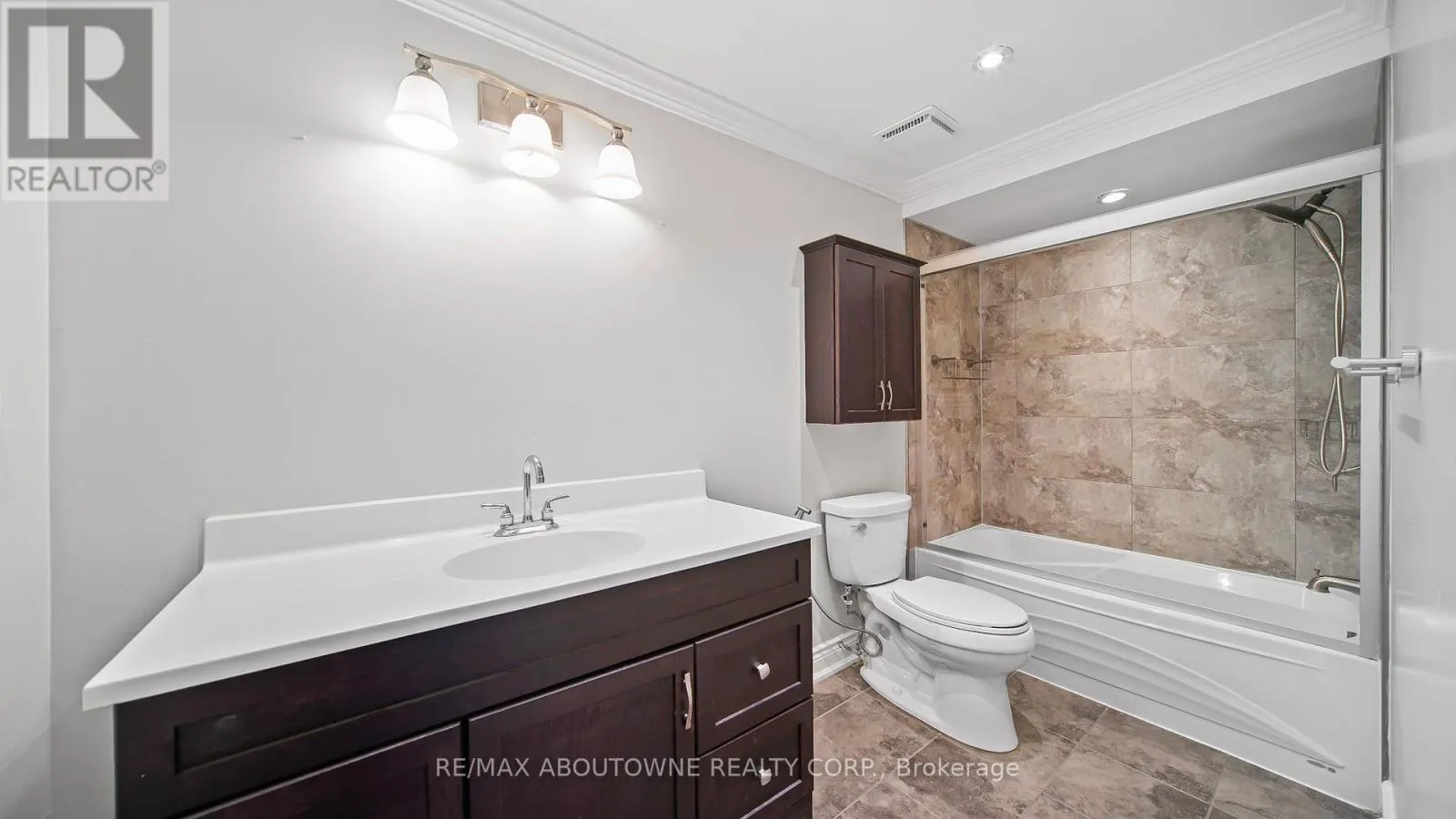 1228 CORNERBROOK PLACE