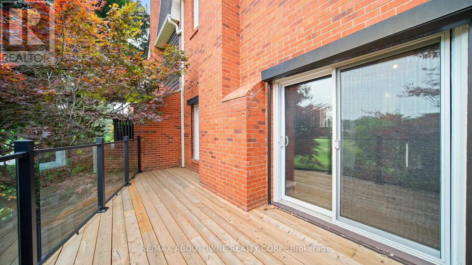 1228 CORNERBROOK PLACE
