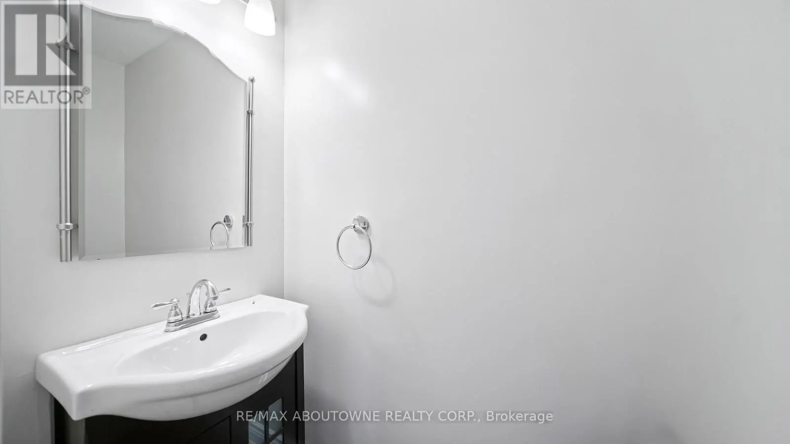 1228 CORNERBROOK PLACE