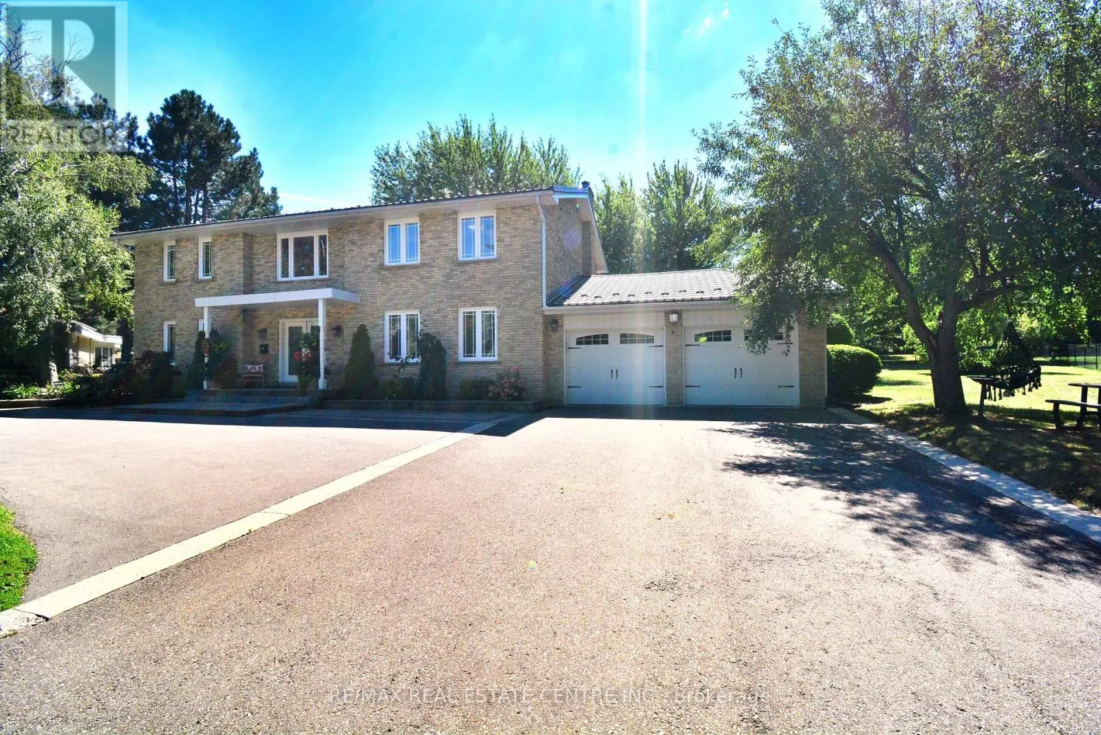 17 CRESCENT HILL DRIVE S