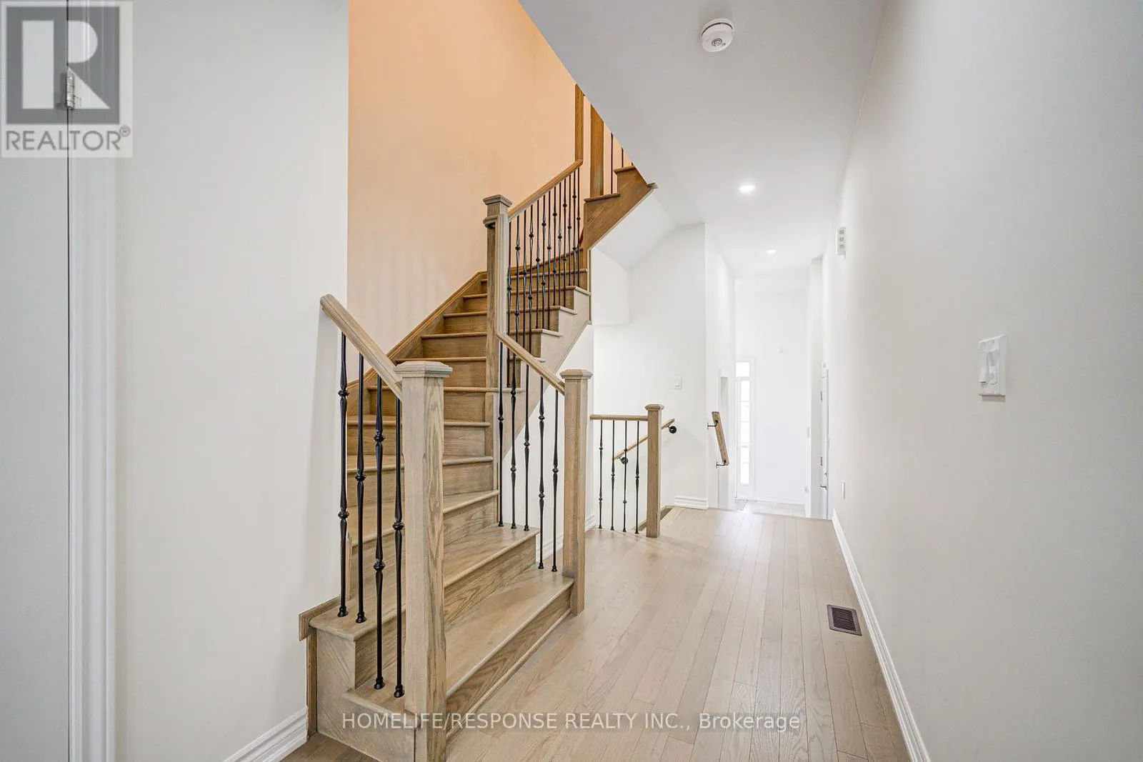 595 CELANDINE TERRACE