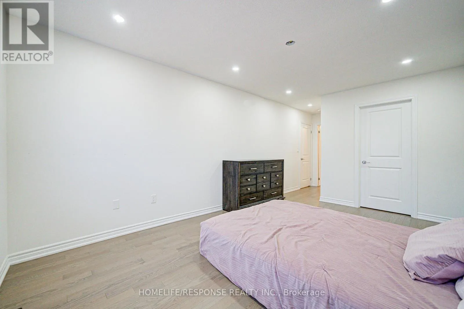 595 CELANDINE TERRACE