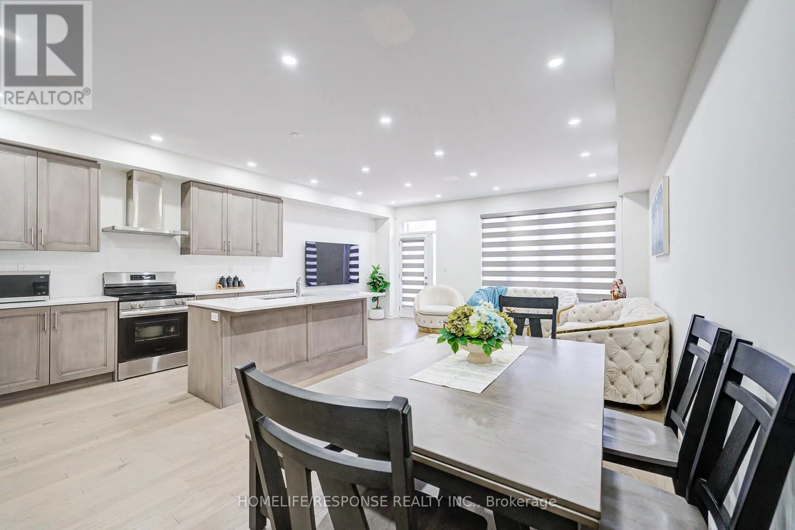 595 CELANDINE TERRACE