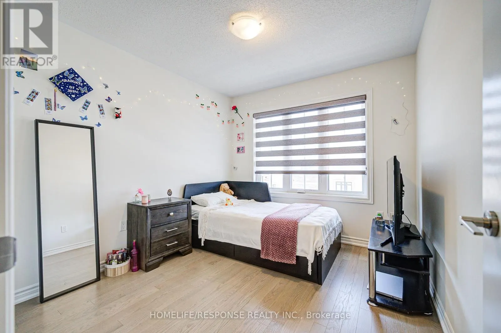 595 CELANDINE TERRACE