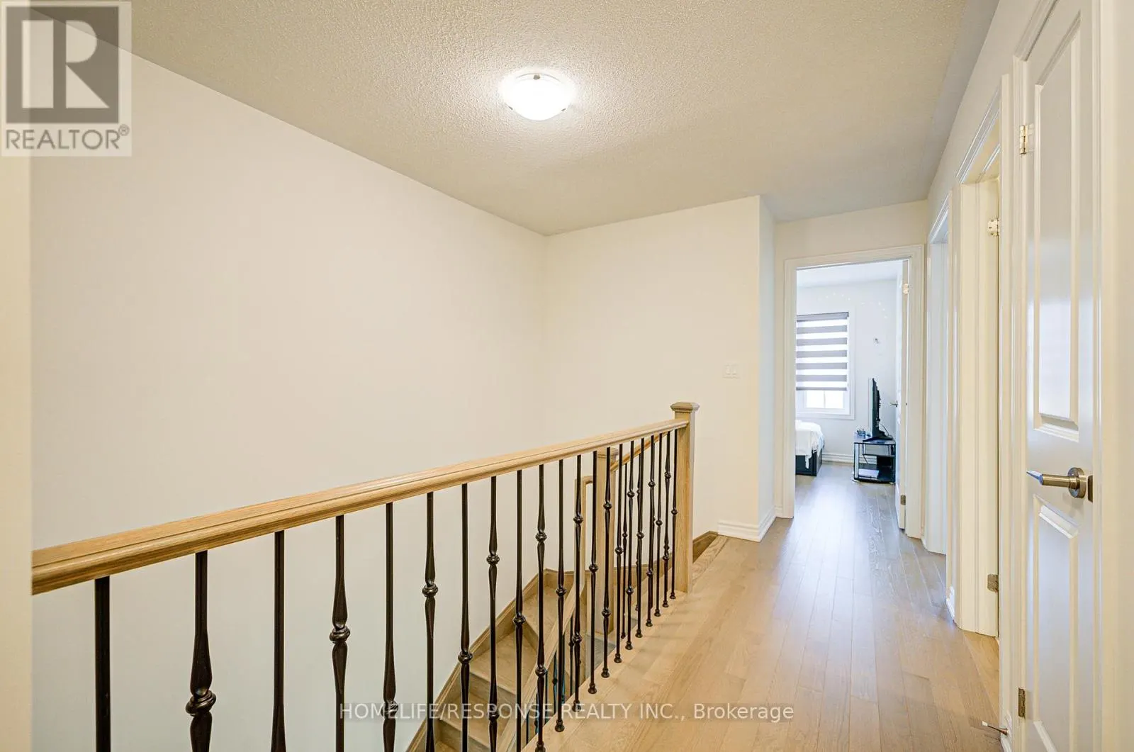 595 CELANDINE TERRACE
