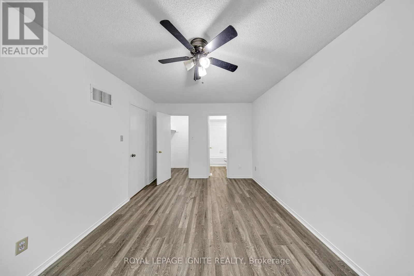 21 TOBA CRESCENT
