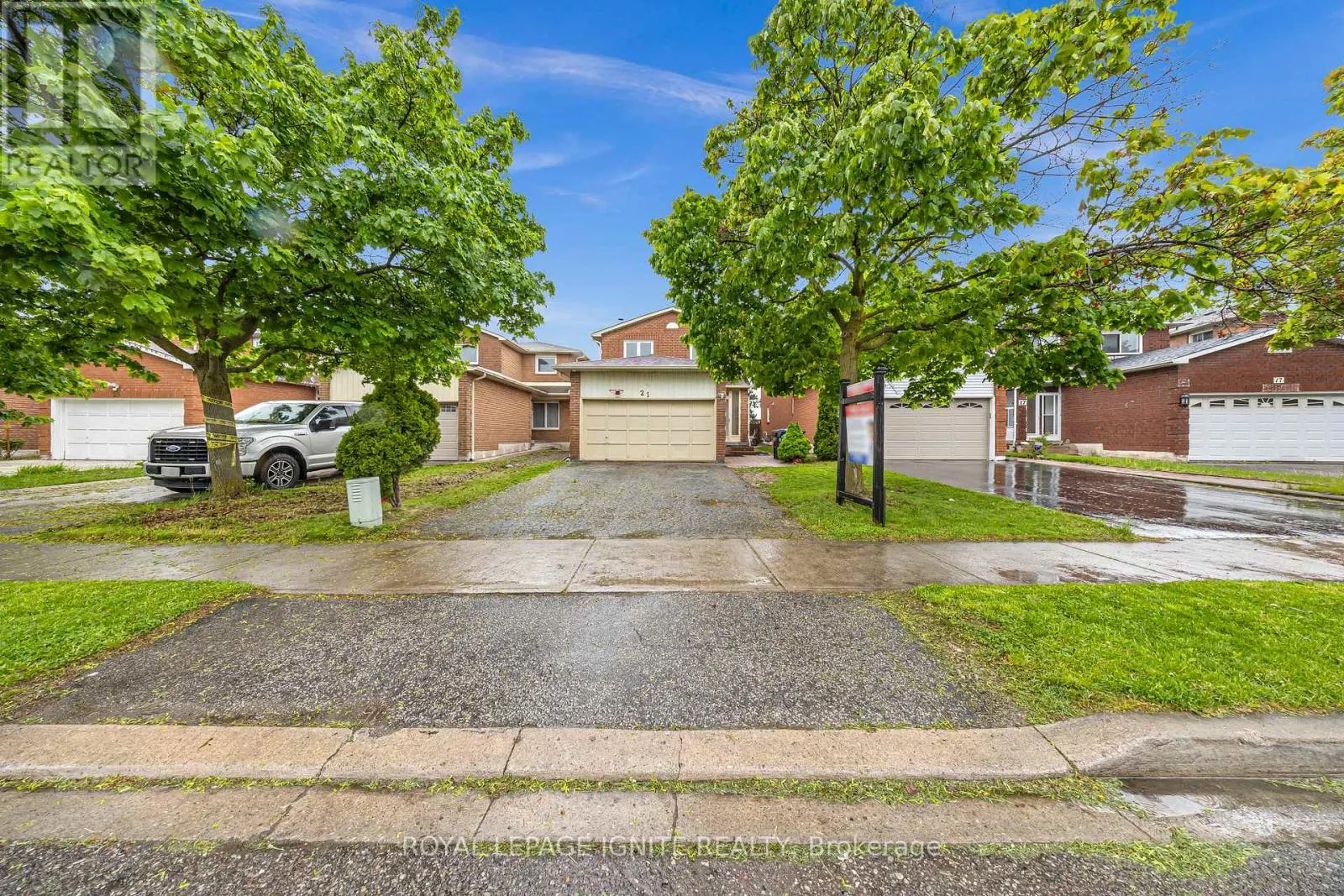 21 TOBA CRESCENT