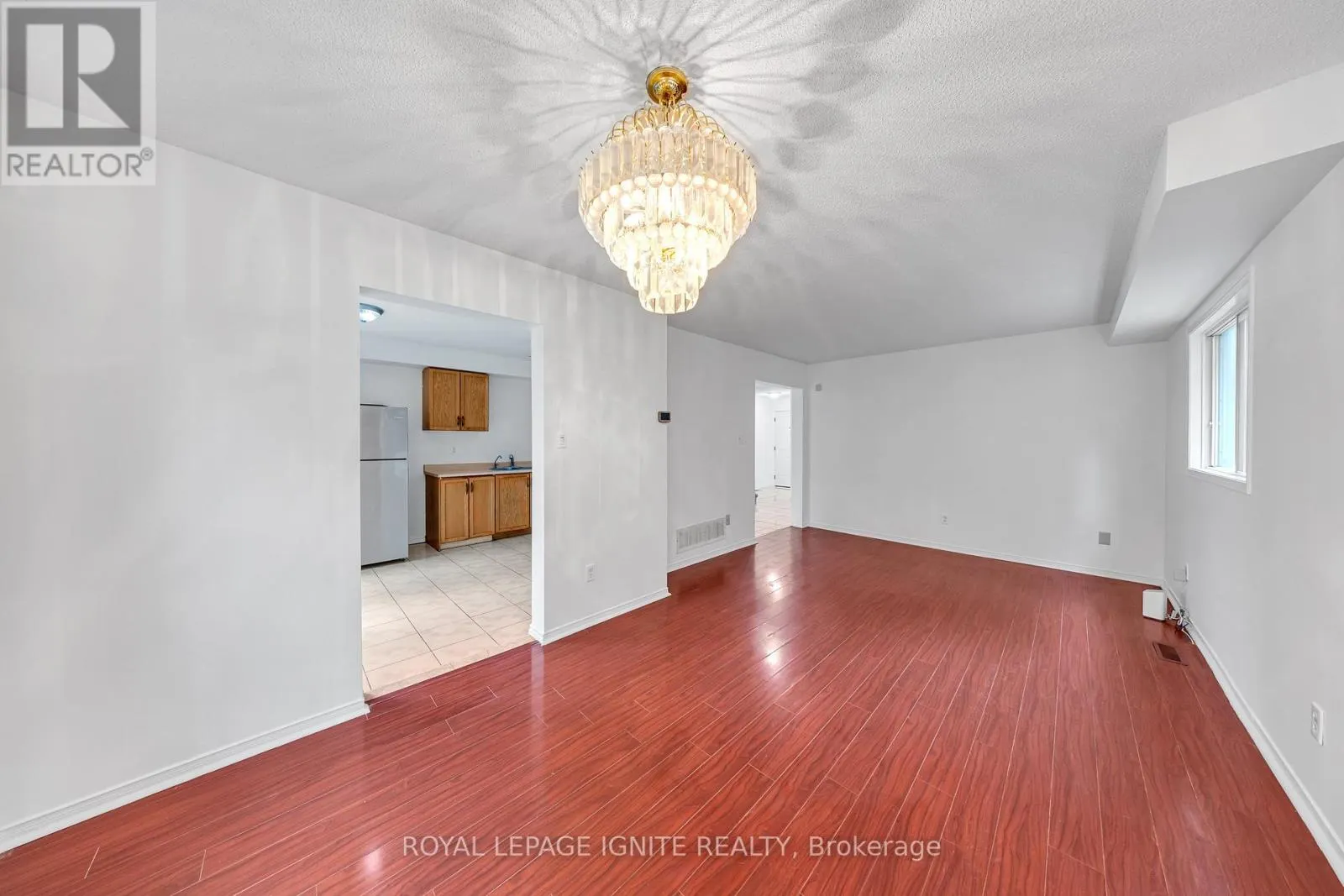 21 TOBA CRESCENT