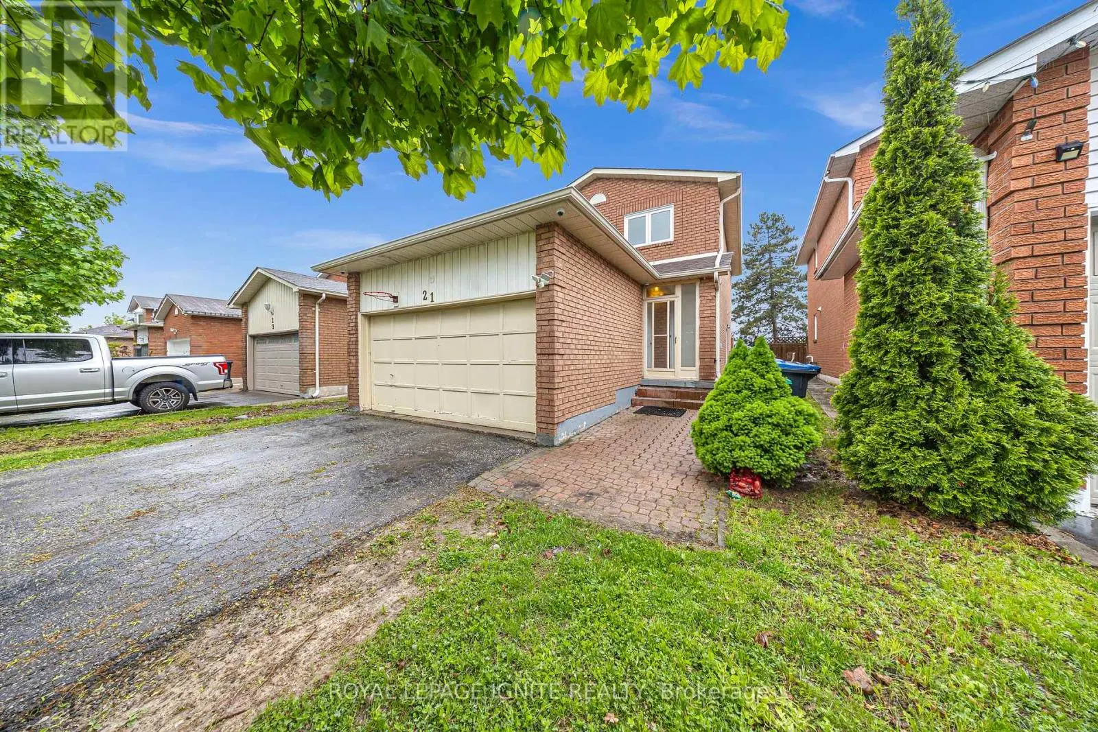 21 TOBA CRESCENT