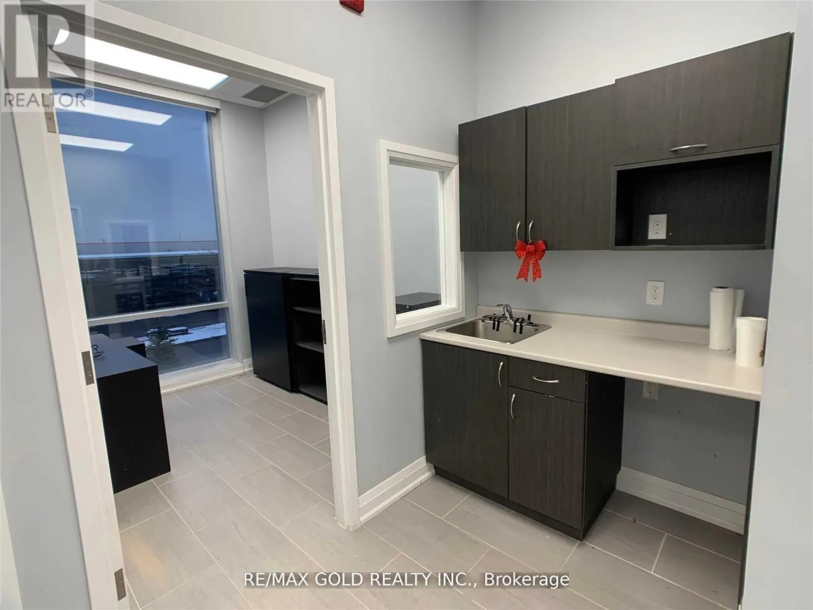 # 203 - 20 MARITIME ONTARIO BOULEVARD