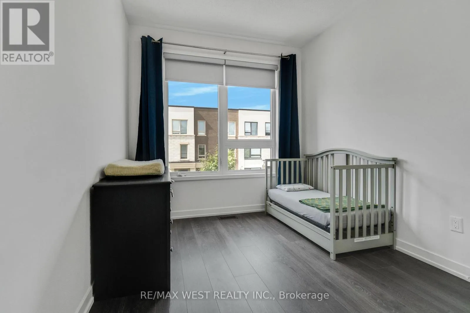 3179 MINTWOOD CIRCLE